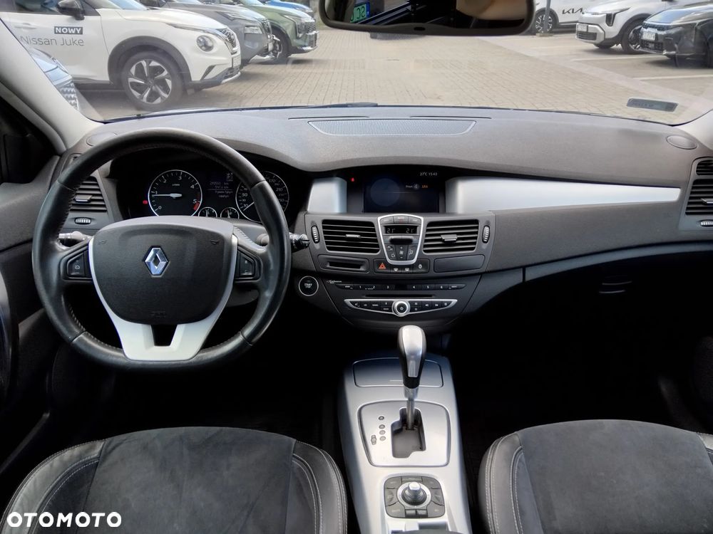 Renault Laguna 2.0 DCi FAP Initiale - 6