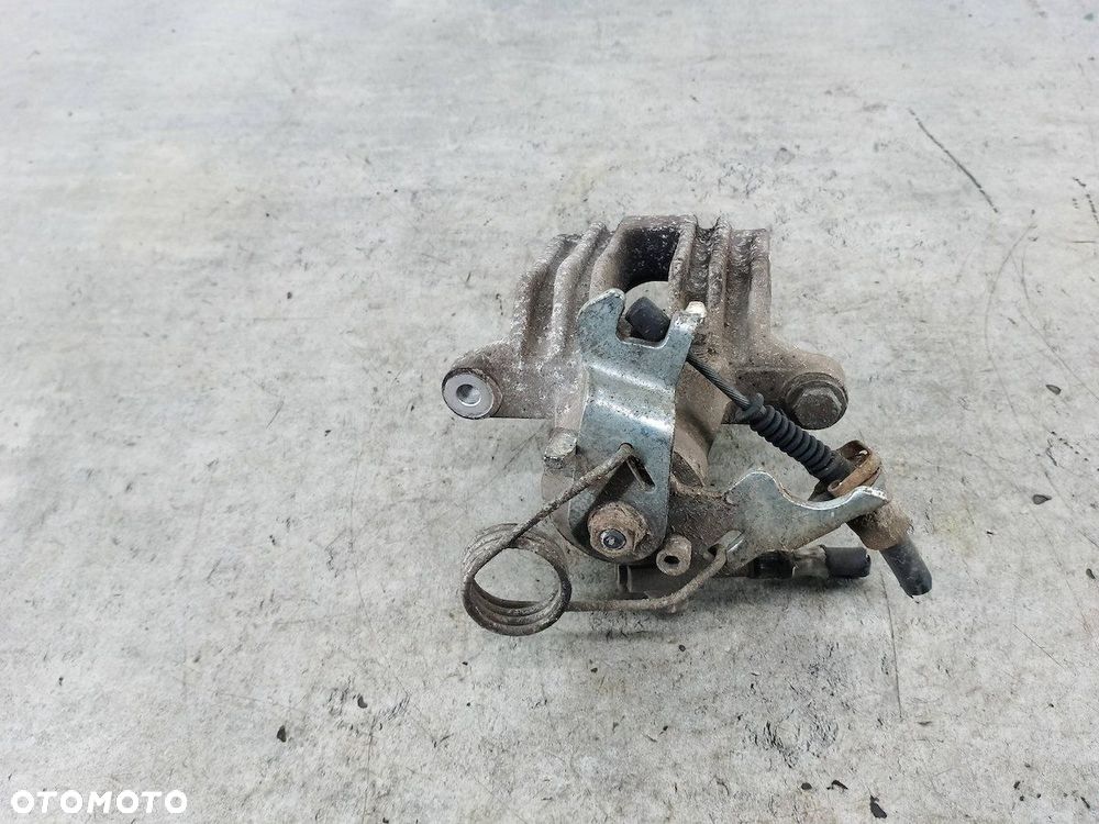ZACISK HAMULCOWY LEWY TYŁ VW PASSAT B5 FL HART 1.9 TDI - 3