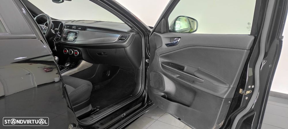 Alfa Romeo Giulietta 1.6 JTDM Exclusive - 21