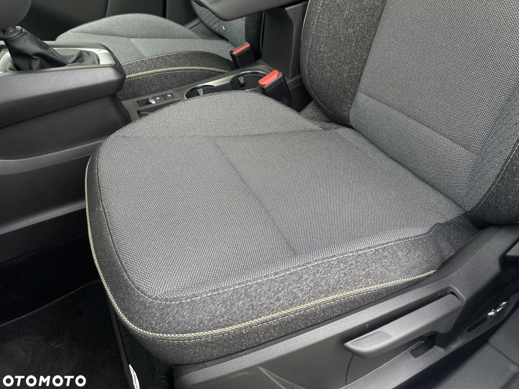 Renault Captur 1.0 TCe Techno - 12