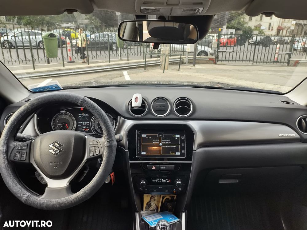 Suzuki Vitara 1.4 Boosterjet AllGrip MHEV Passion - 6