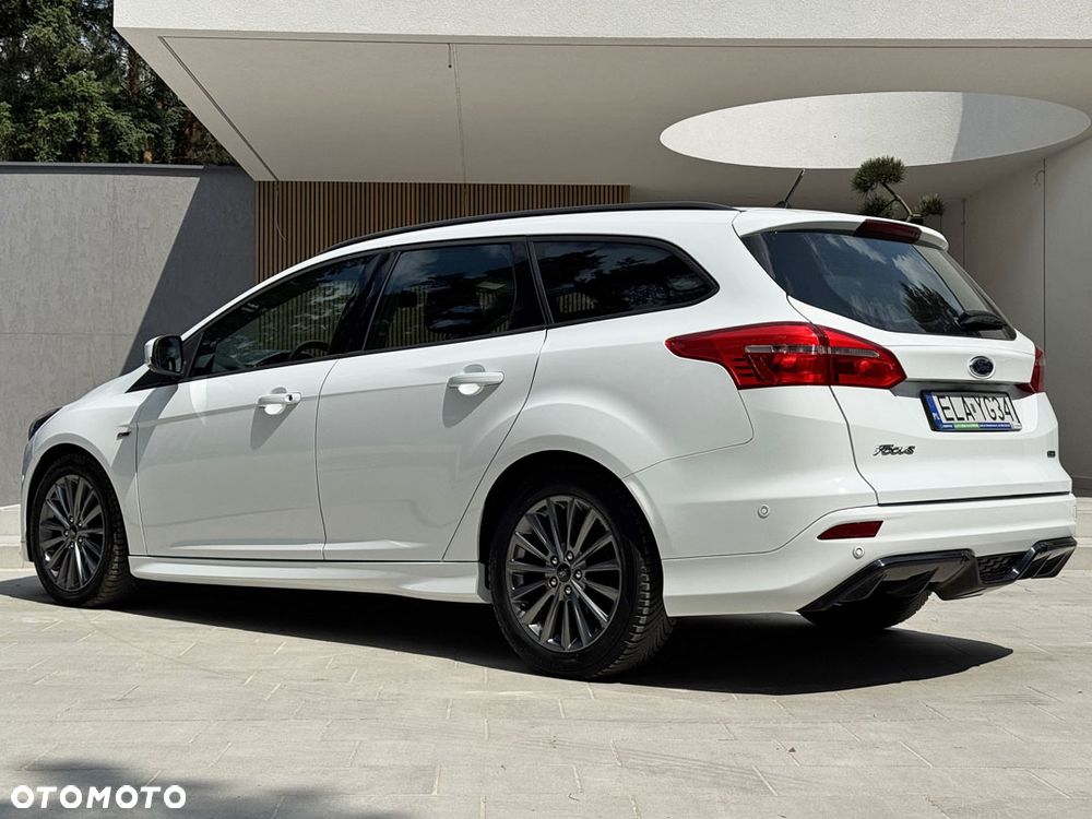 Ford Focus 1.0 EcoBoost Start-Stopp-System ST-LINE - 15