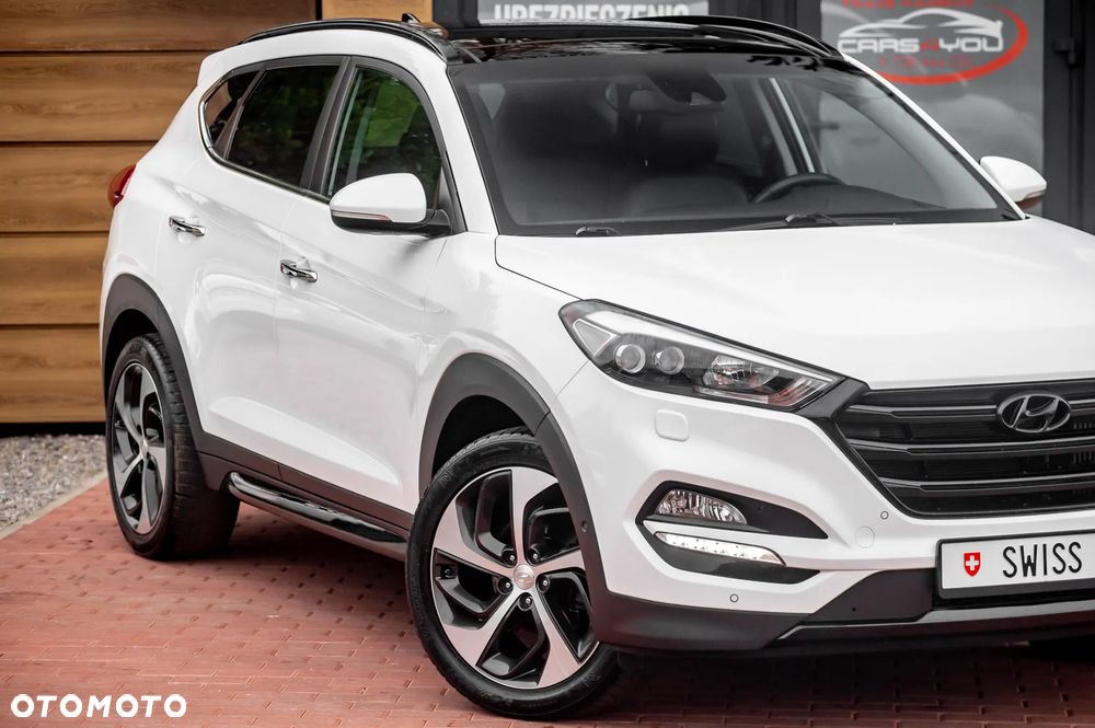 Hyundai Tucson 2.0 CRDI 4WD Automatik Premium - 2
