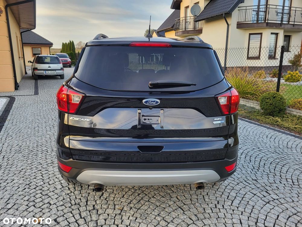 Ford Kuga - 23
