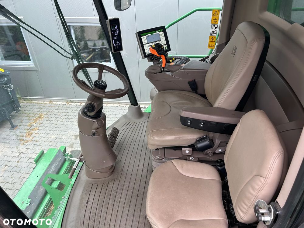 John Deere S790 - 16