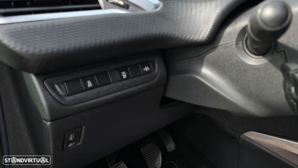 Peugeot 2008 1.4 HDi Active - 20