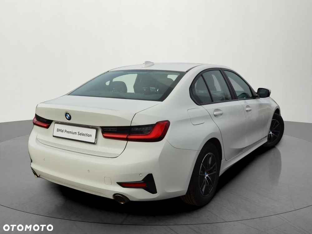 BMW Seria 3 318i Advantage sport - 9