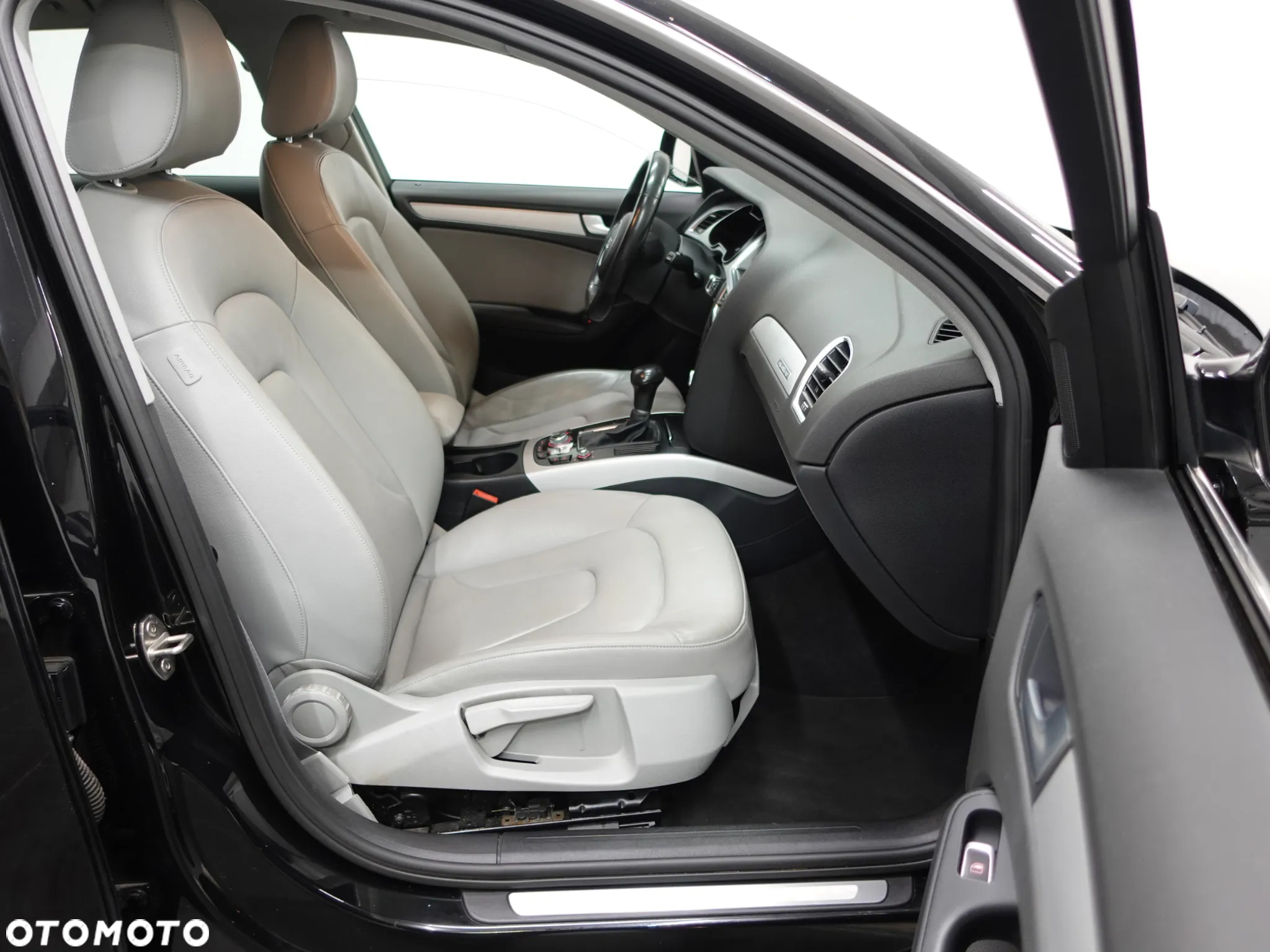 Audi A4 Allroad 2.0 TDI Quattro S tronic - 27