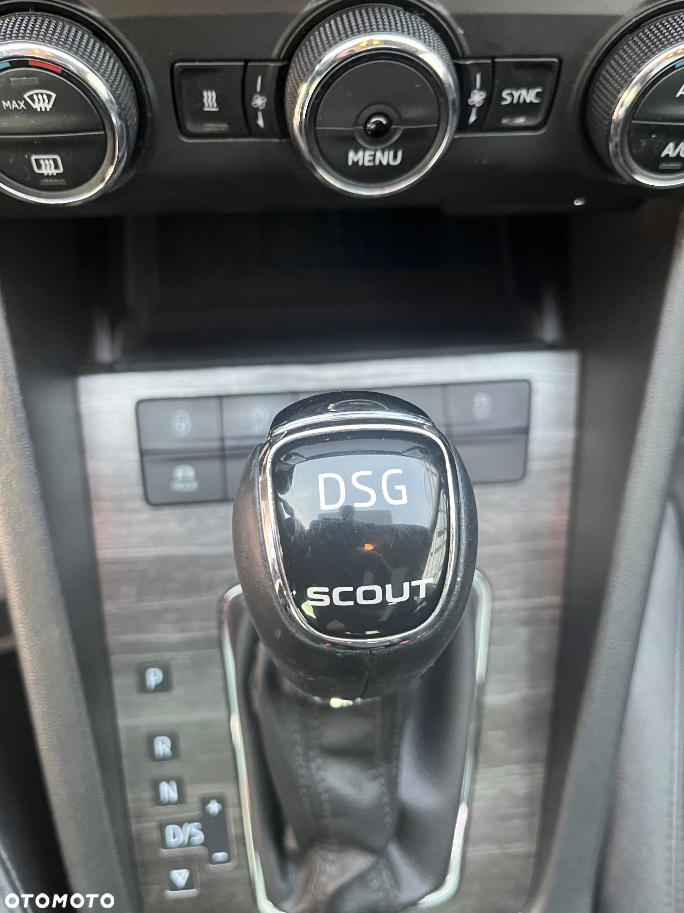Skoda Octavia Combi 2.0 TDI (Green tec) 4x4 DSG Scout - 33