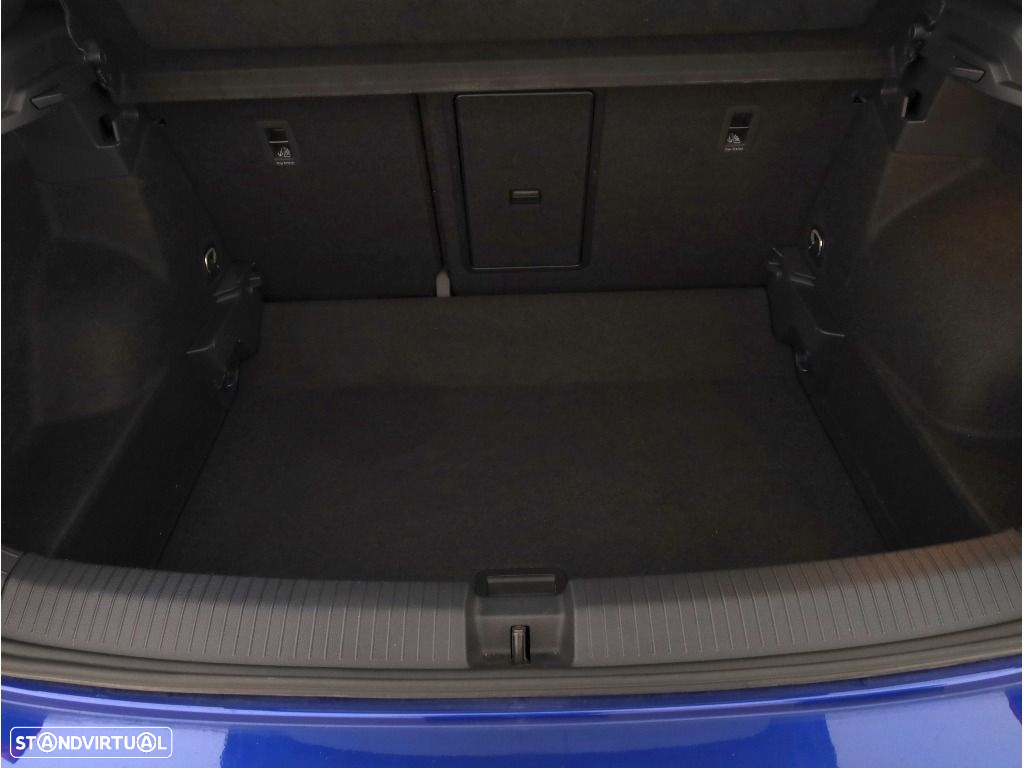VW T-Roc 2.0 TDI R-Line DSG - 29