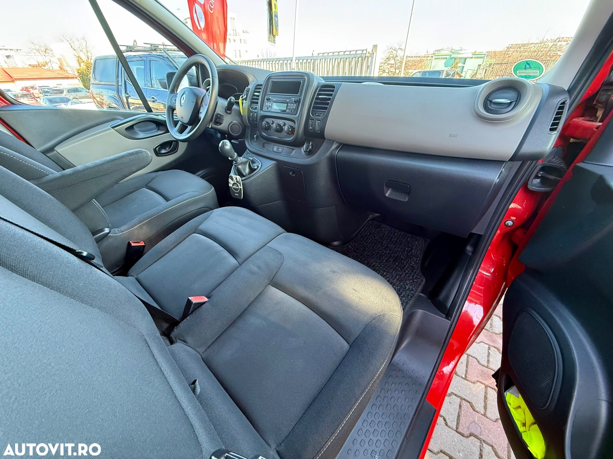 Renault Trafic - 22