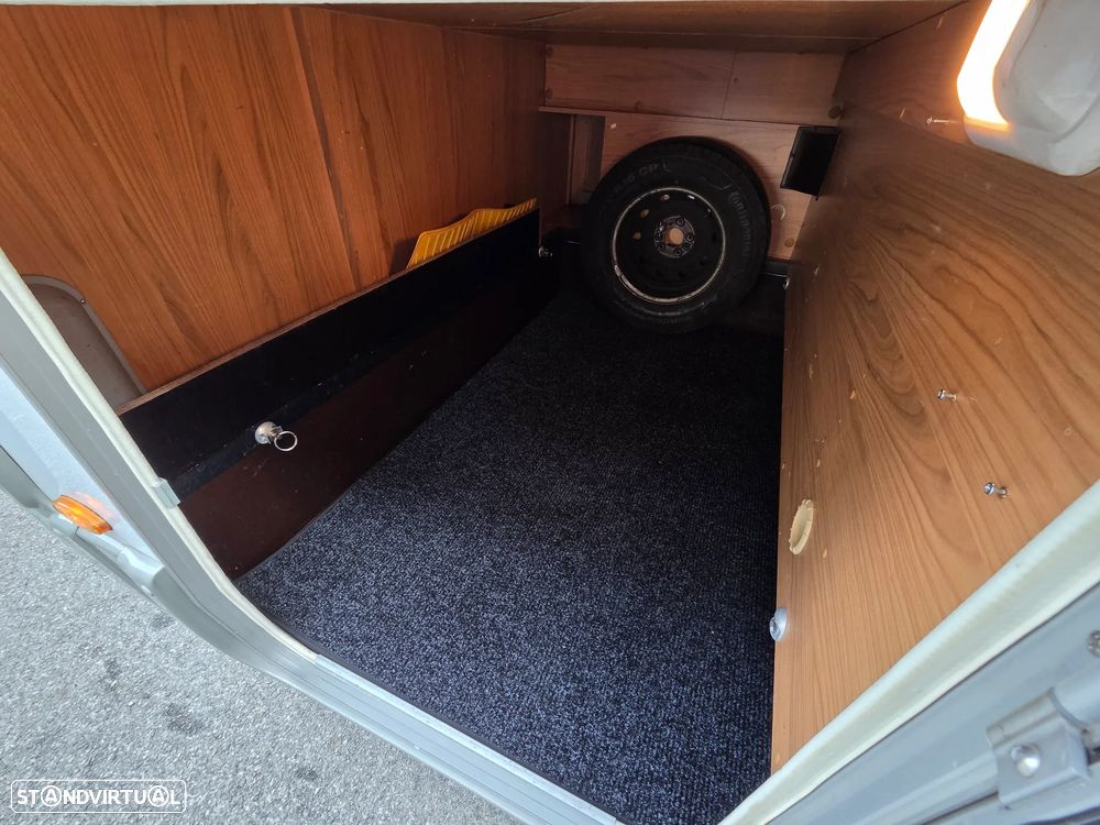 Burstner Aviano 725i cama central - 24