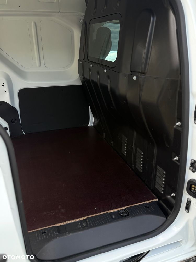 Renault Express - 4
