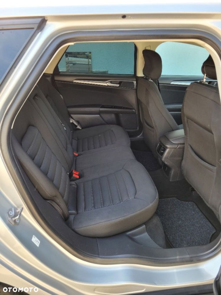 Ford Mondeo 2.0 TDCi Ambiente - 17