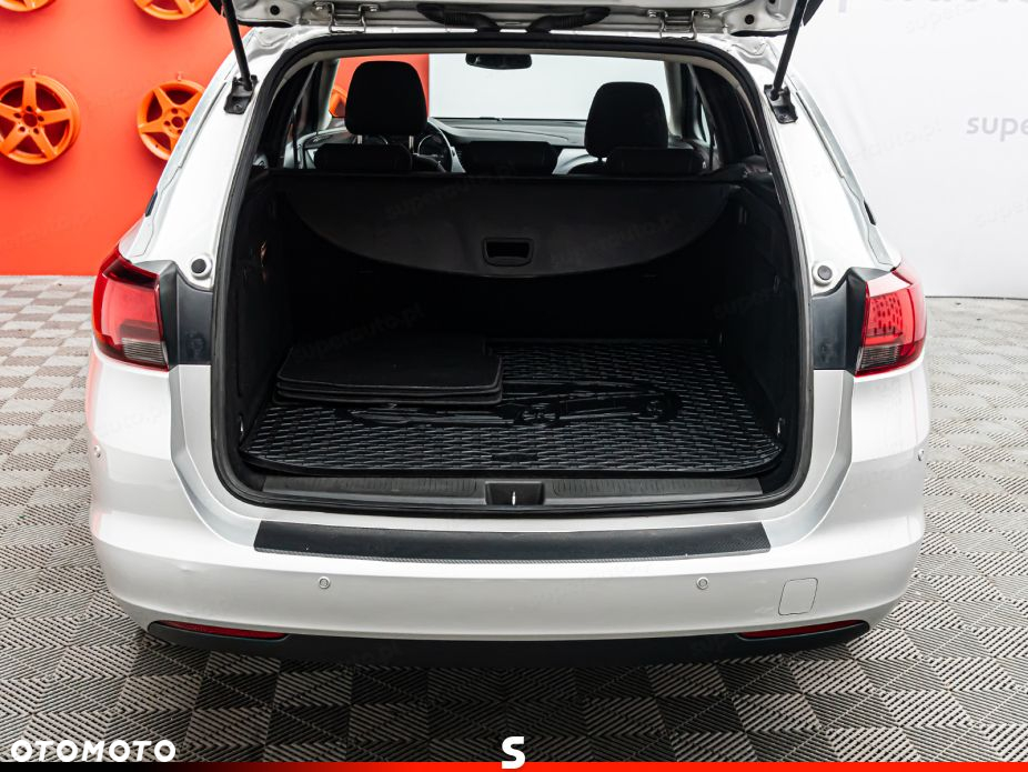 Opel Astra V 1.6 CDTI Elite - 26