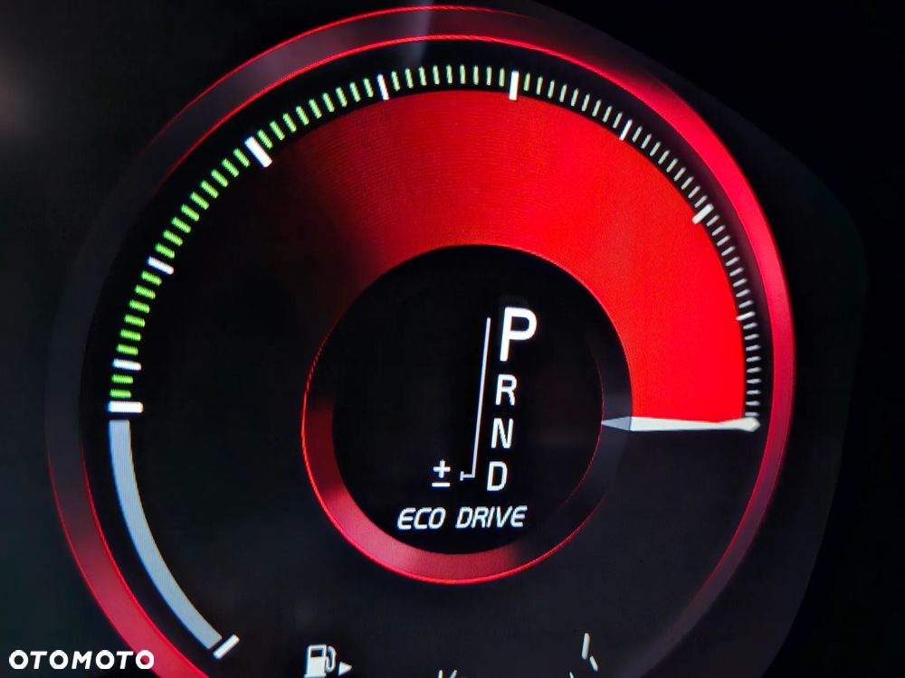 Volvo V60 T5 Geartronic R-Design - 21