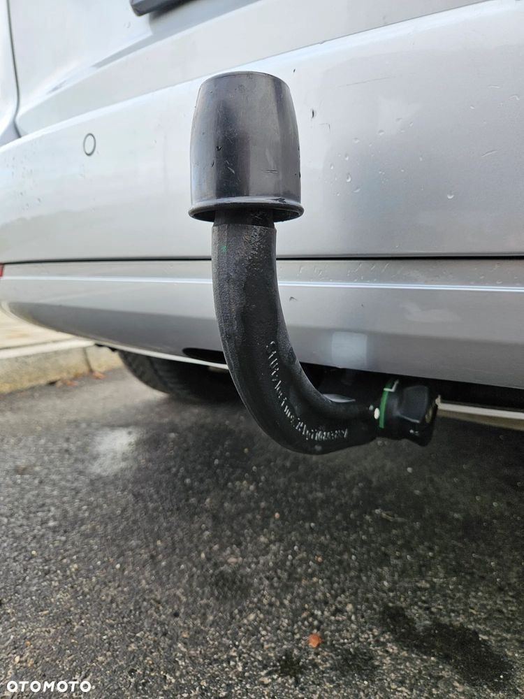 Volkswagen Touran 2.0 TDI DPF DSG Highline - 14