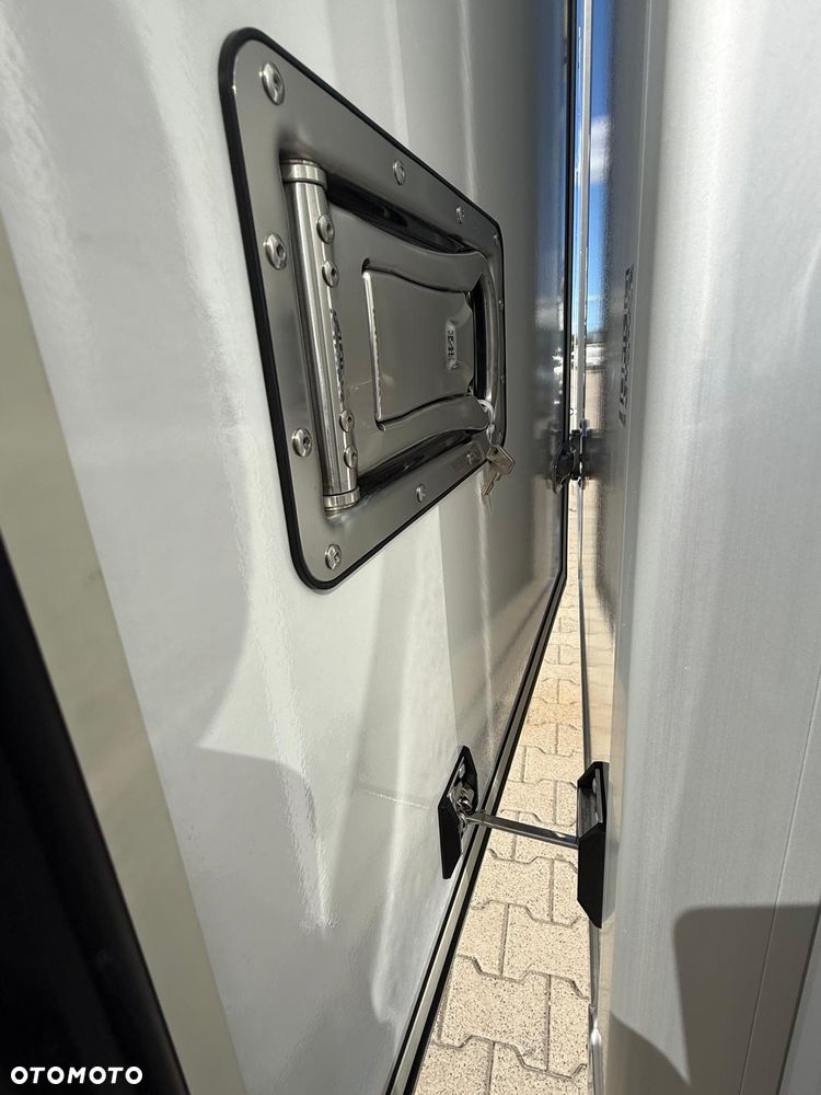 Iveco KONTENER Z WINDĄ - SKRZYNIA ZF AUTOMAT - STARA CENA 2026 - 24