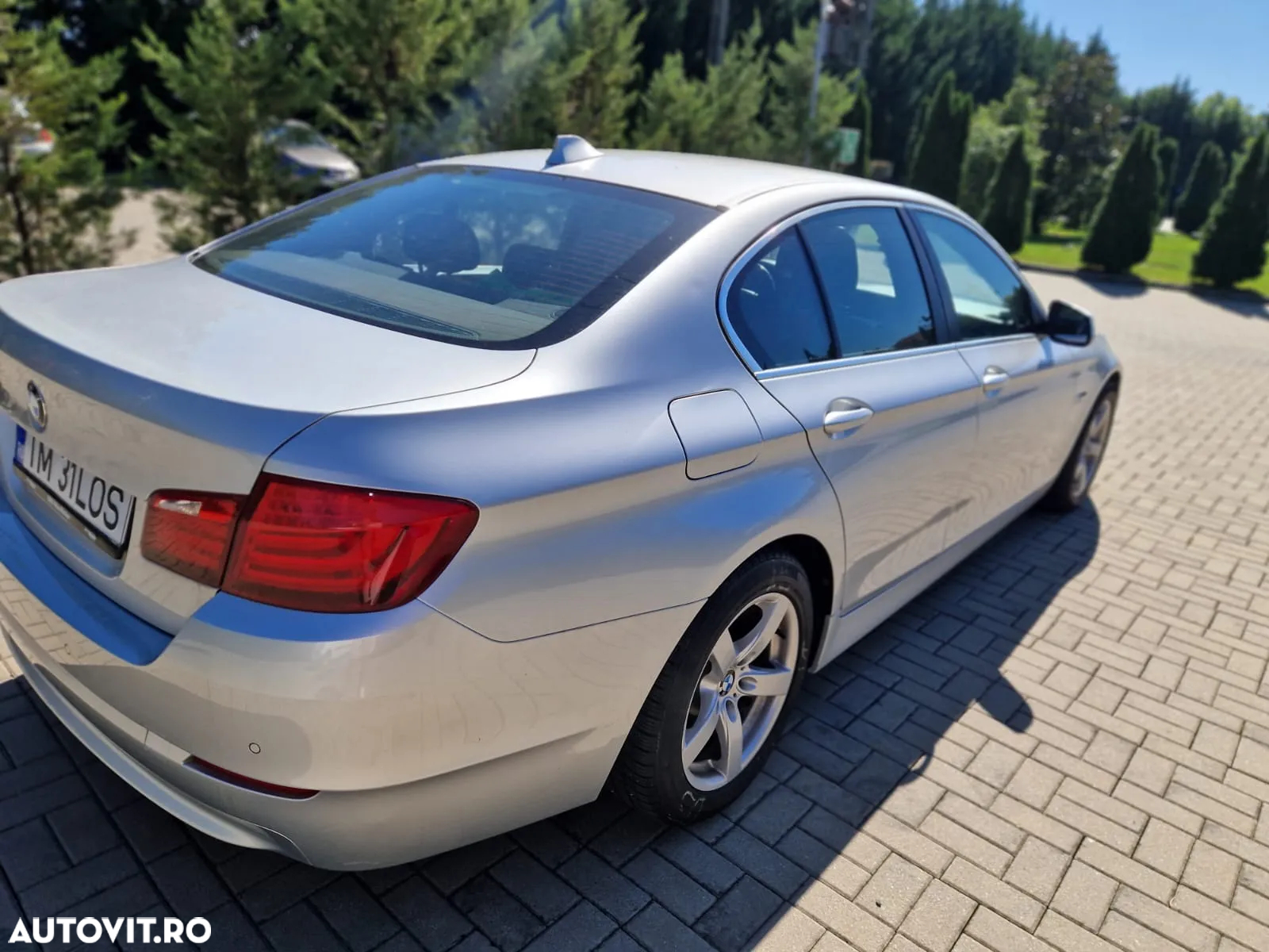 BMW Seria 5 520d Efficient Dynamics Edition - 14
