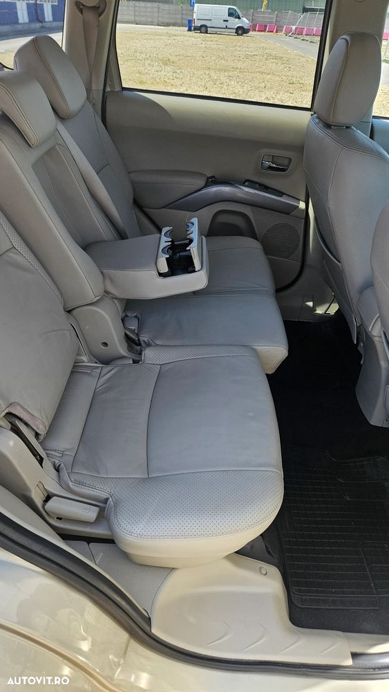 Mitsubishi Outlander 2.0 DI-D Instyle+ - 13