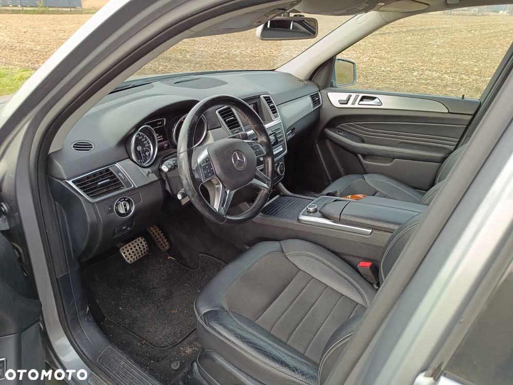 Mercedes-Benz ML - 8