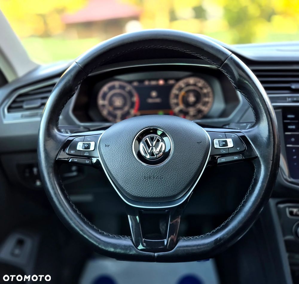 Volkswagen Tiguan 2.0 TDI SCR 4MOTION DSG Highline - 30