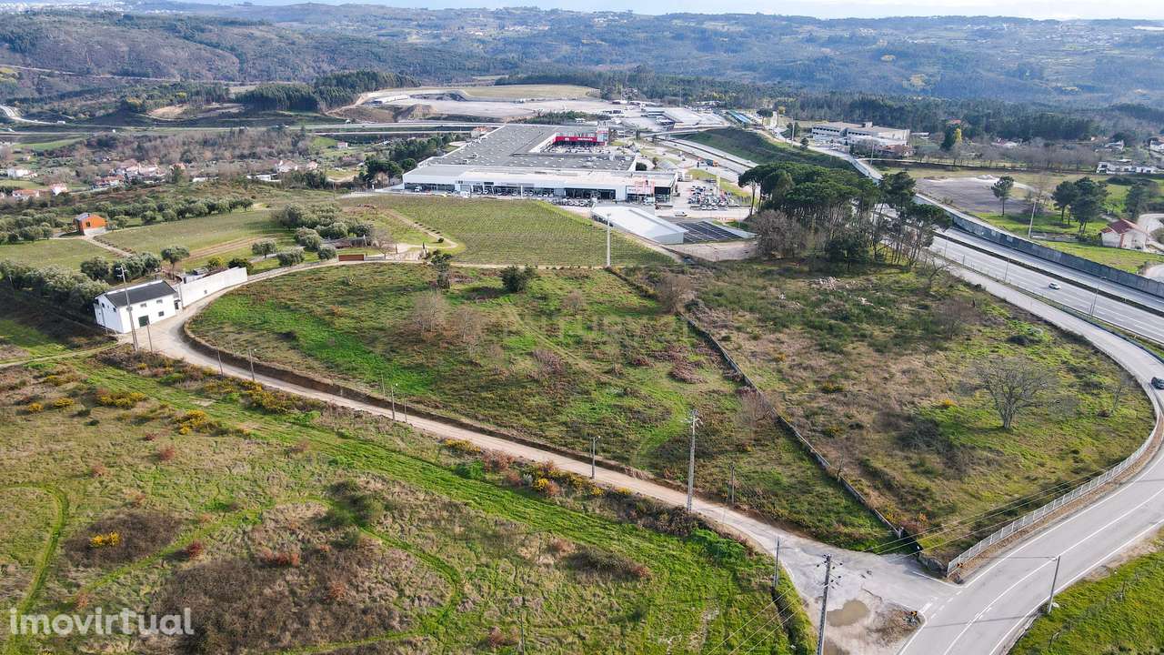 Terreno de construção para atividades económicas - Grande imagem: 2/9