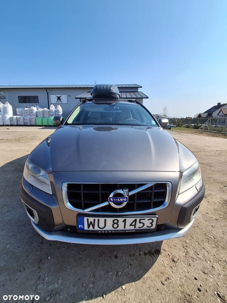 Volvo XC 70 - 1