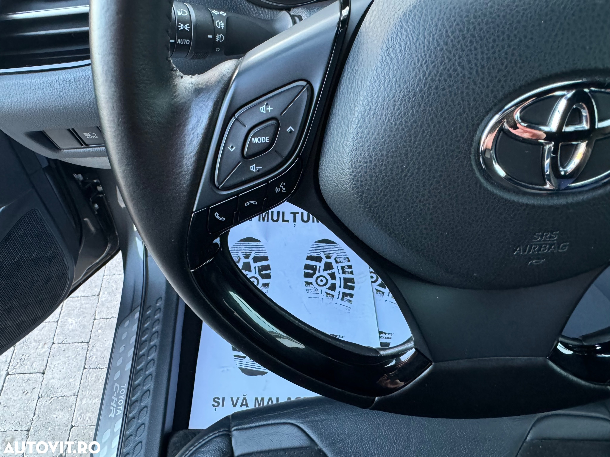 Toyota C-HR 2.0 HSD 184 CP 4x2 CVT C-ult Style bi-tone - 24