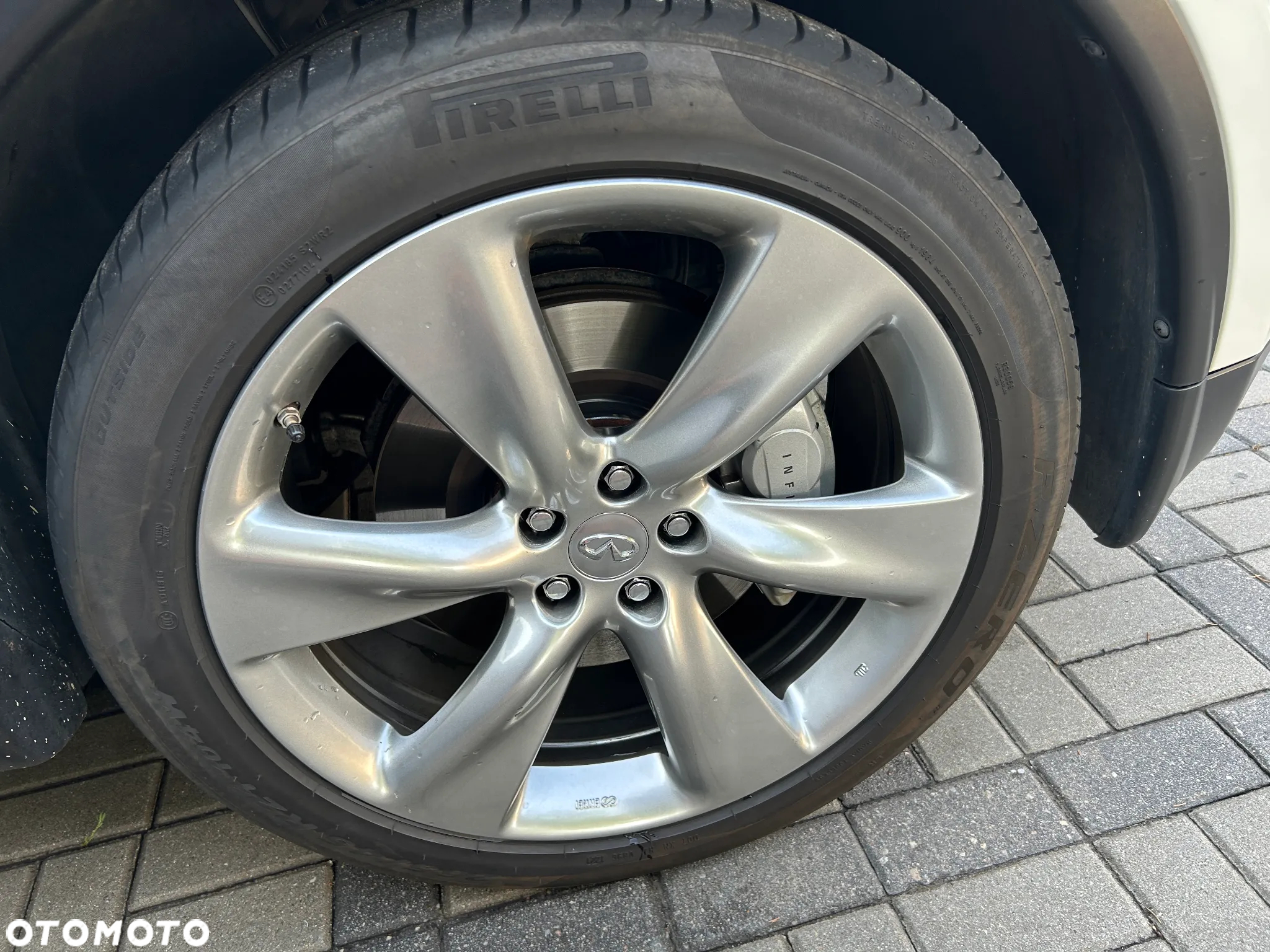 Infiniti QX70 3.7 S Premium - 22