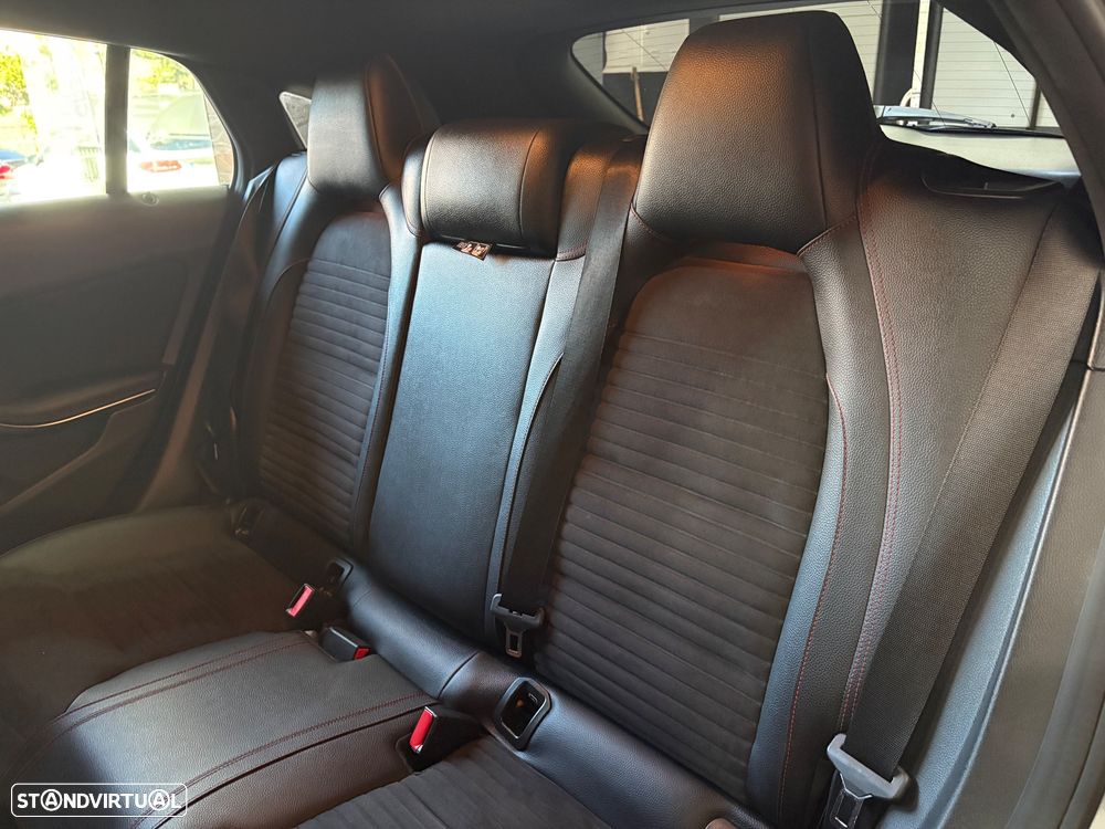 Mercedes-Benz CLA 200 d 7G-DCT AMG Line - 36