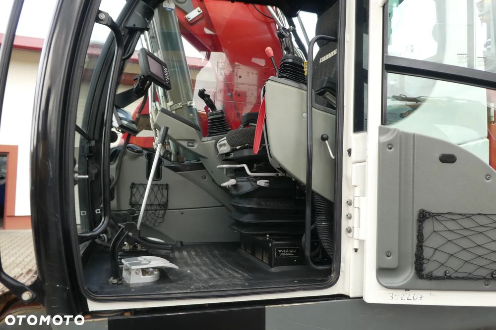 Liebherr R926 COMPACT SYSTEM TRIMBLE 3 - 20