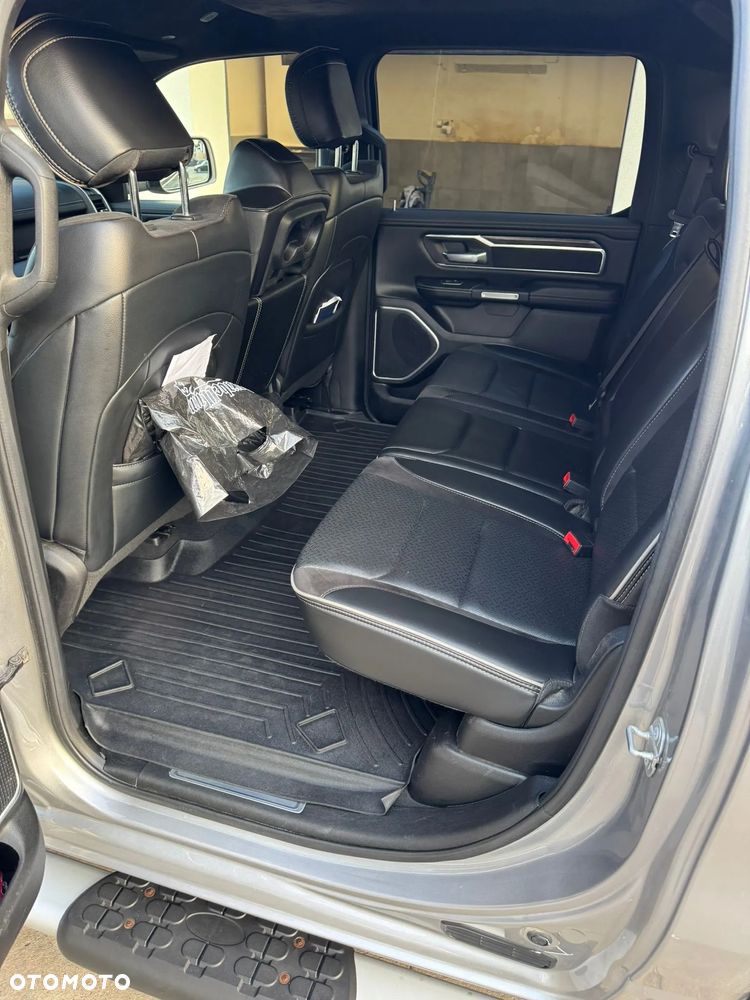 RAM 1500 5.7 Crew Cab Laramie - 22