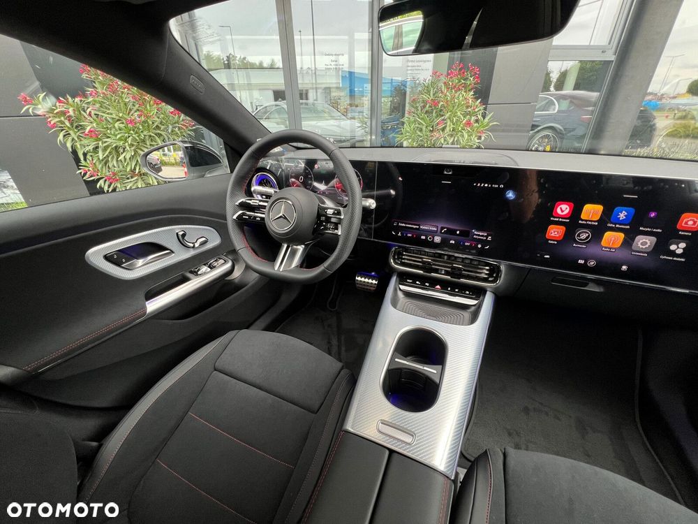 Mercedes-Benz CLA - 13