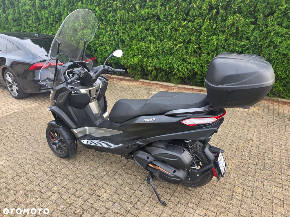 Piaggio MP-3 - 3