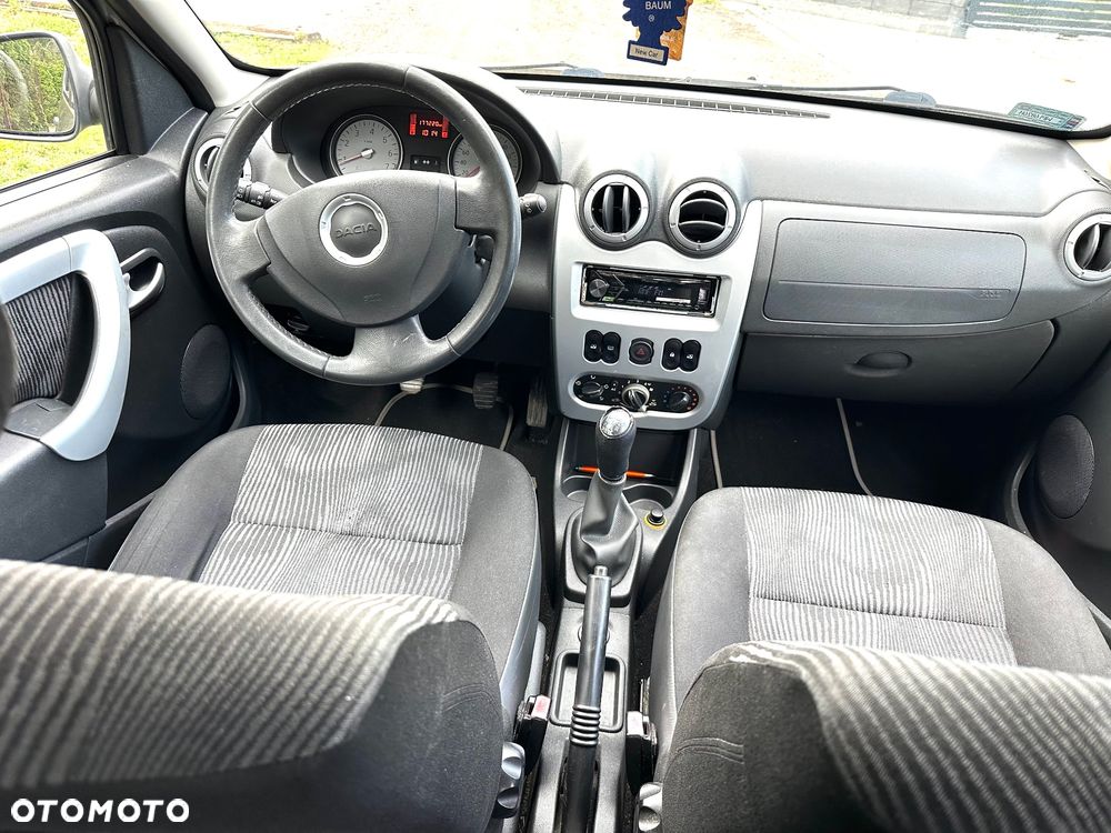 Dacia Sandero 1.5 dCi Laureate - 7