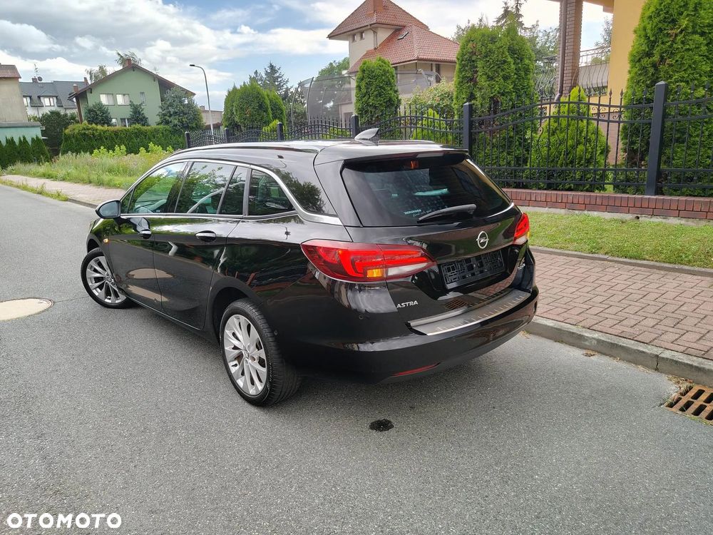 Opel Astra 1.4 Turbo Edition - 11