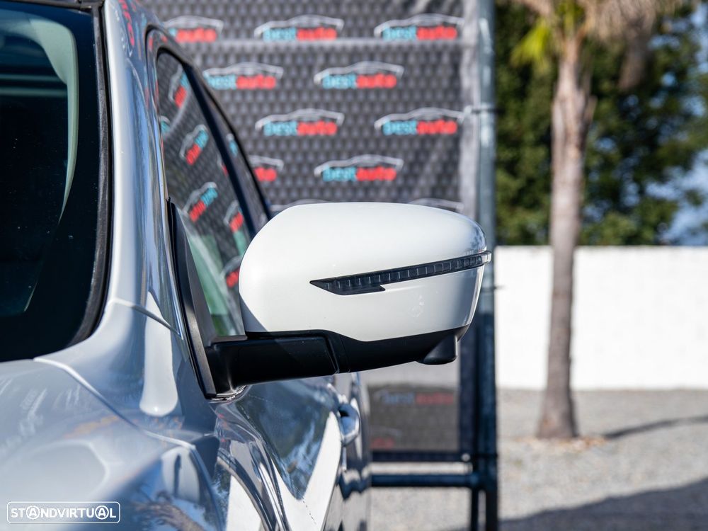 Nissan Qashqai 1.5 dCi N-Connecta J18 - 15