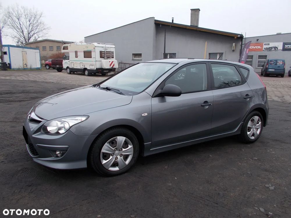 Hyundai i30 1.4 Comfort - 1