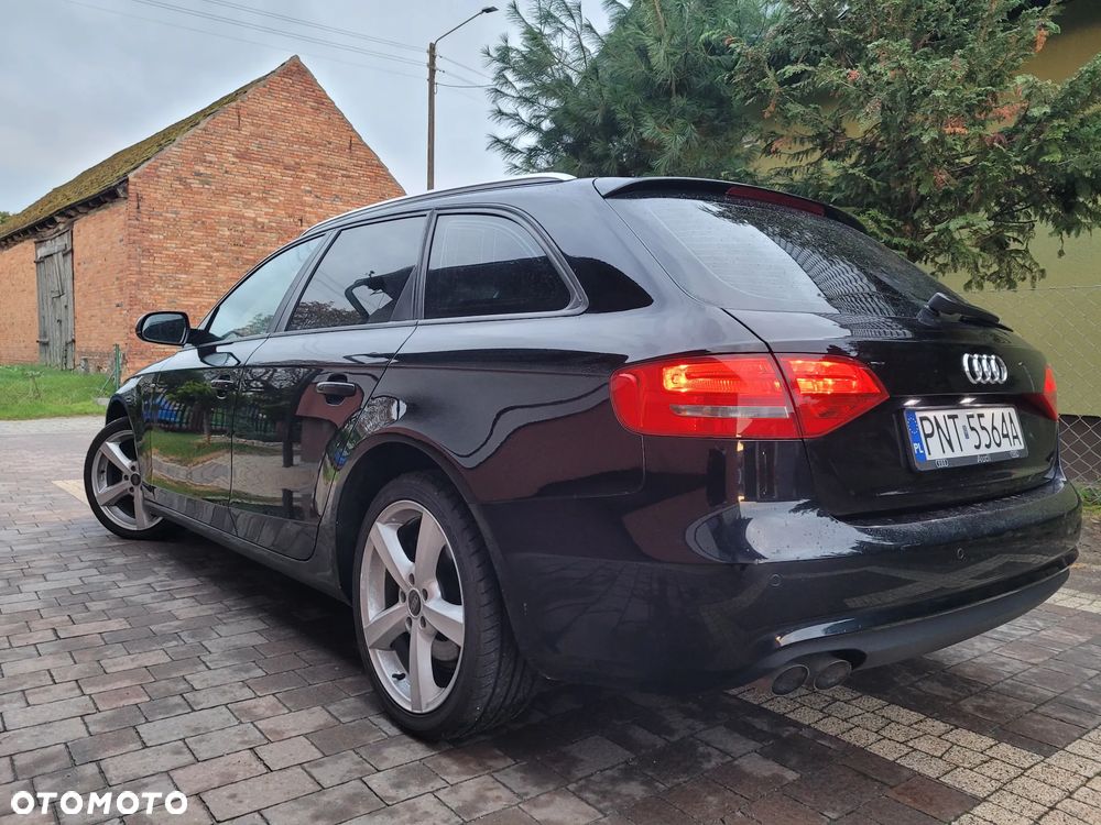 Audi A4 Avant - 4