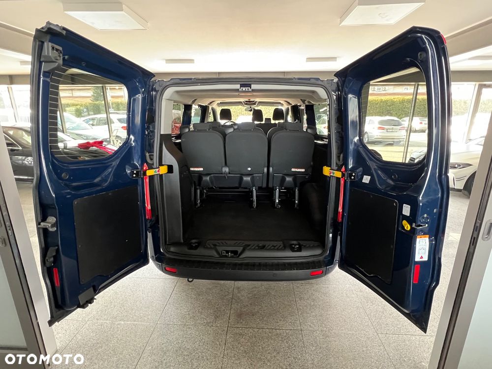 Ford Transit Custom - 13