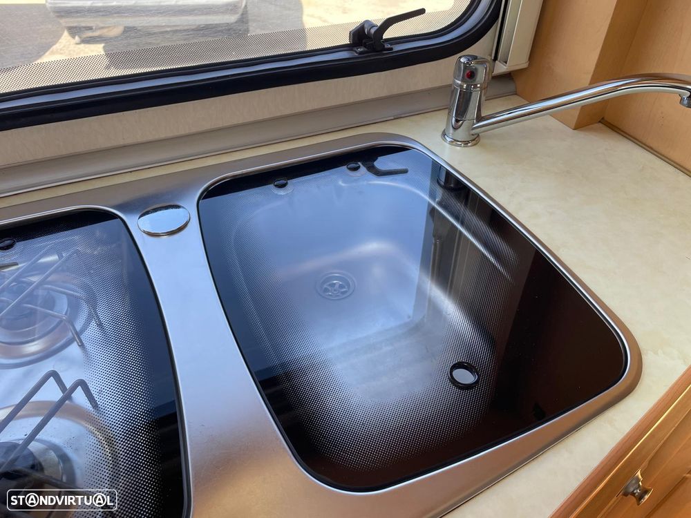 Roller Team Auto-Roller 215 - Autocaravana - 20