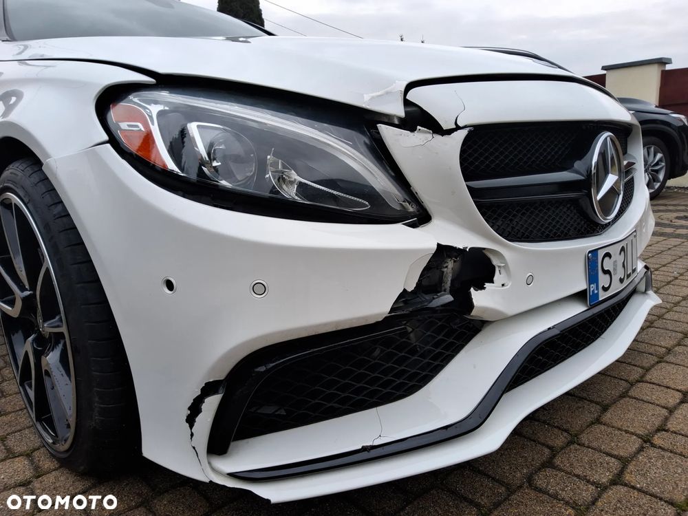 Mercedes-Benz Klasa C 300 9G-TRONIC AMG Line - 16