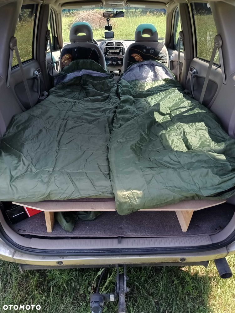 Toyota RAV4 - 7