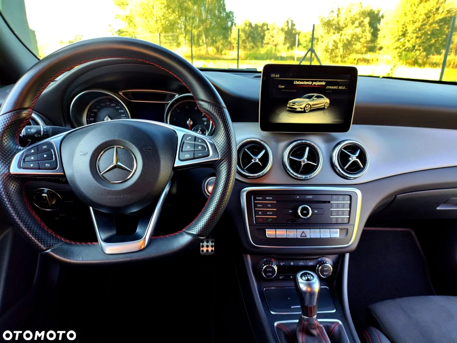 Mercedes-Benz CLA 180 AMG Line - 17