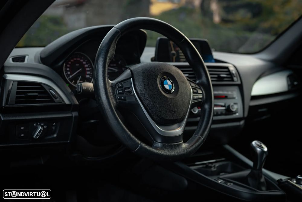 BMW 220 d Sport Line - 17