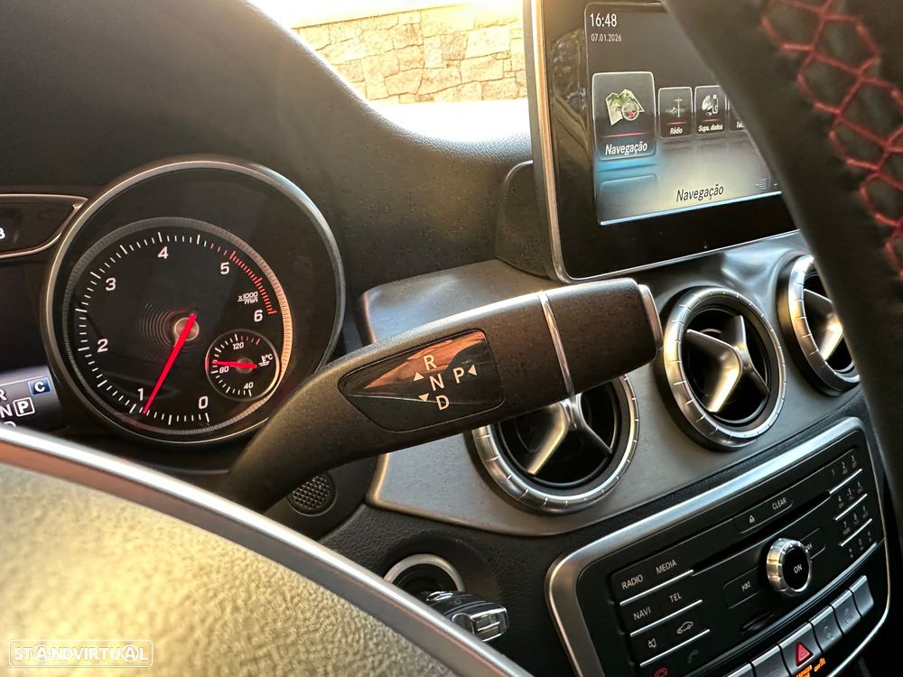 Mercedes-Benz CLA 180 d Shooting Brake AMG Line Aut. - 9