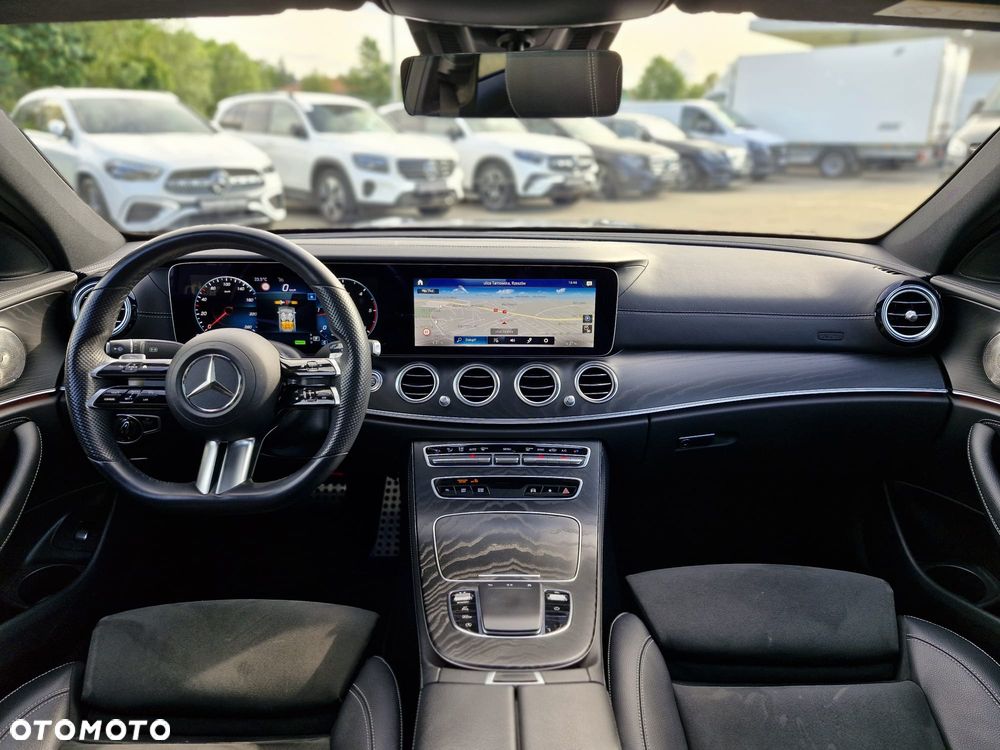 Mercedes-Benz Klasa E 220 d 4-Matic AMG - 12
