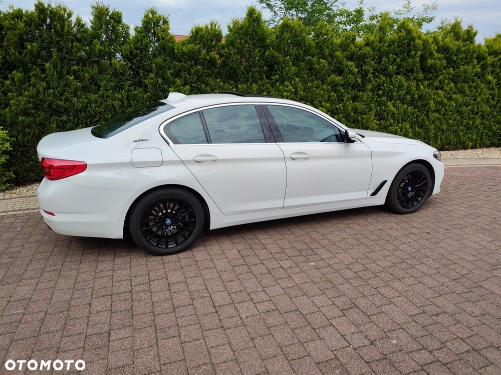 BMW Seria 5 530i mHEV Luxury Line sport - 11