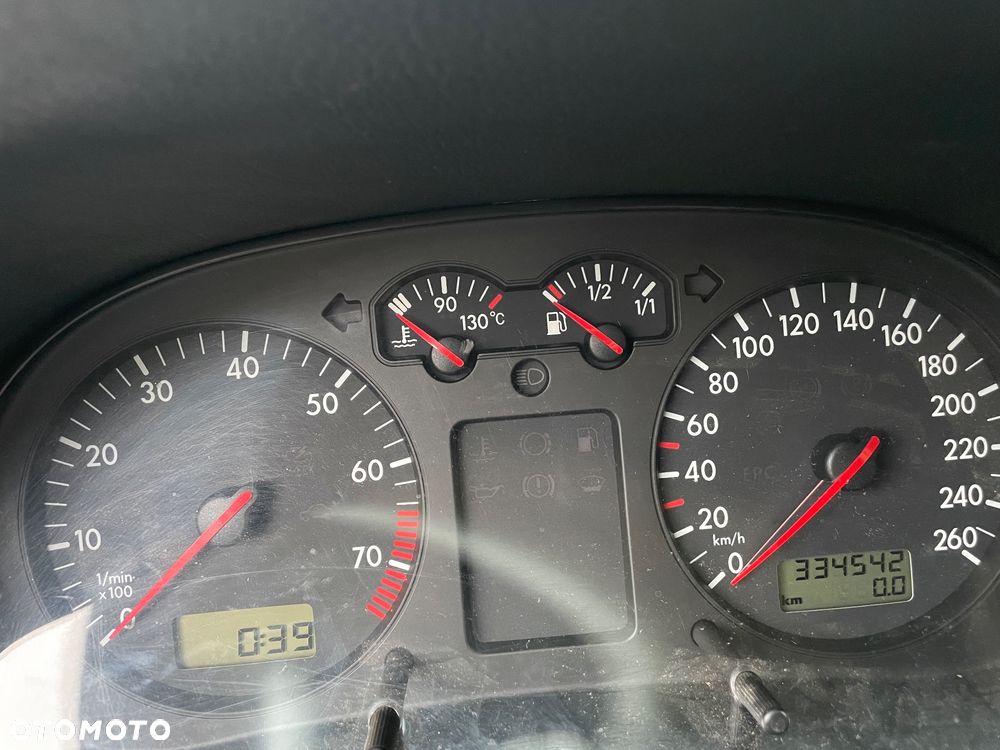 Volkswagen Golf - 4
